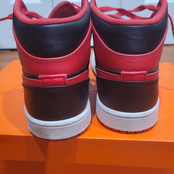 Nike Red and Black Athletic Shoes - Picture 5 of 5
